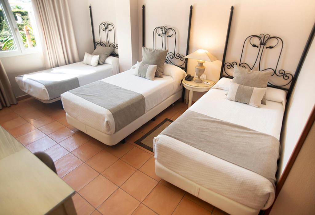 Alboran Algeciras Hotel Exterior photo